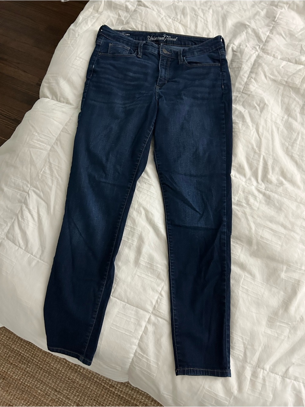 Universal Thread Jeans